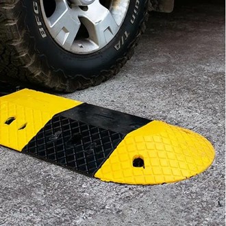 Black Body - Rubber Speed Hump (70mm)